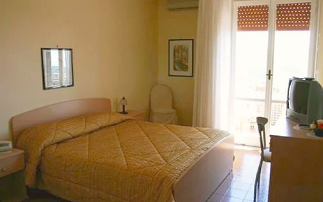 Hotel Pineta Ristorante Castello