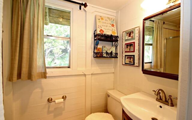 Coolview Cabin by RedAwning
