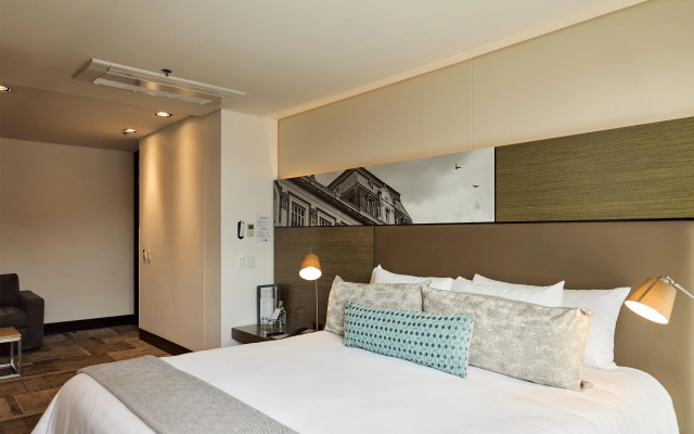 EK Hotel By Preferred Hotels Group