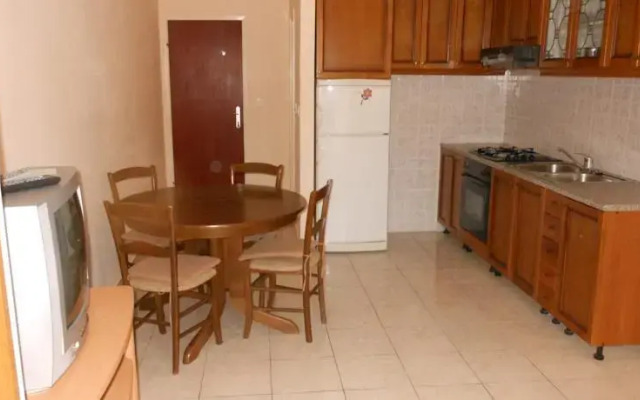 Apartments D & P