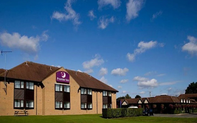 Premier Inn Northampton West (Harpole)