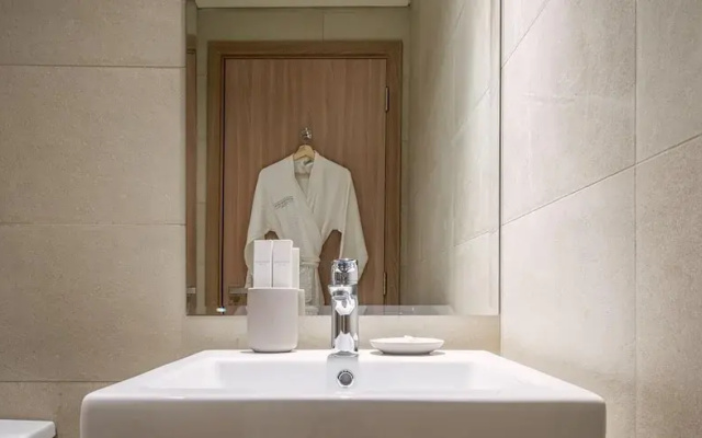 Stylish Studio Getaway 10 Minutes to Dubai Mall