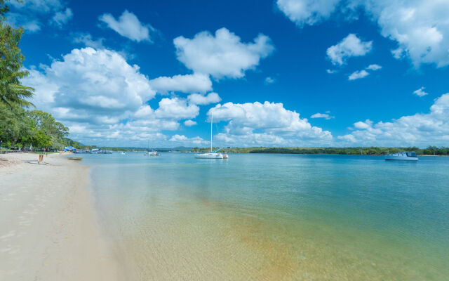 Noosa Outrigger Beach Resort