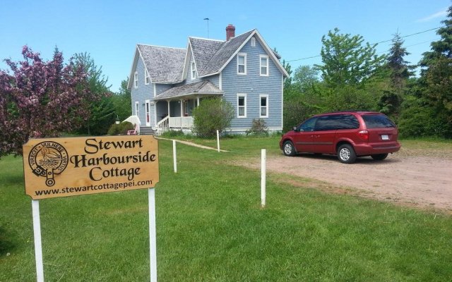 Stewart Harbourside Cottage