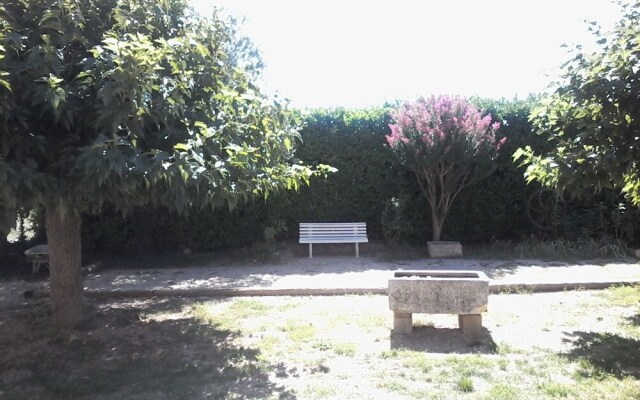 Villa With 6 Bedrooms in Cannes-et-clairan, With Wonderful Mountain Vi