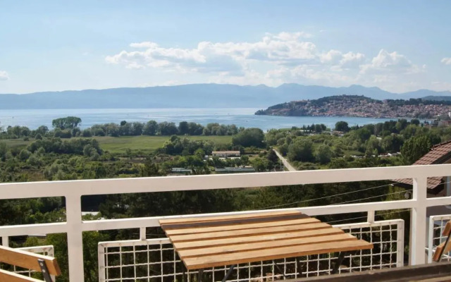 Villa Megdani