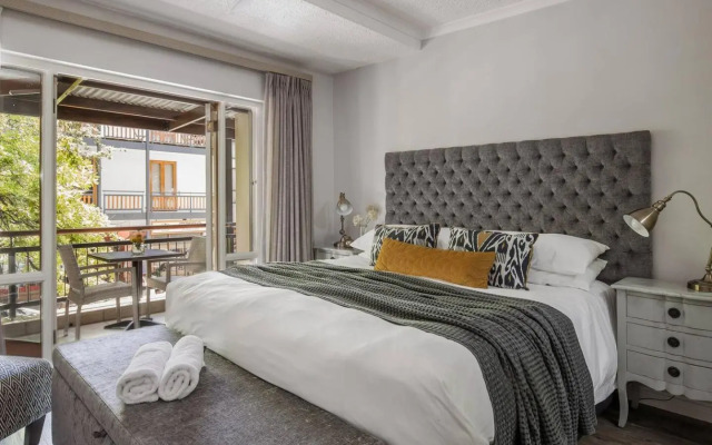 Casa Bella Stellenbosch - Jan Cats No 4