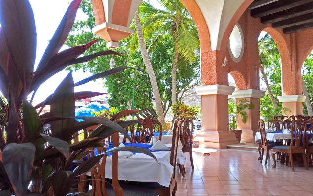 Canadian Resorts Huatulco