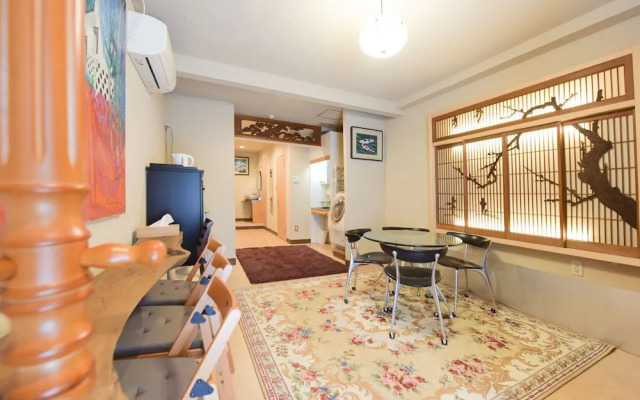 Yoyogi House