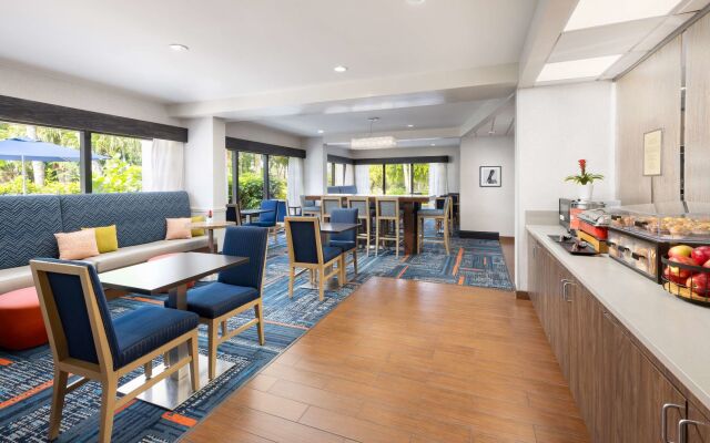 Hampton Inn Naples Central