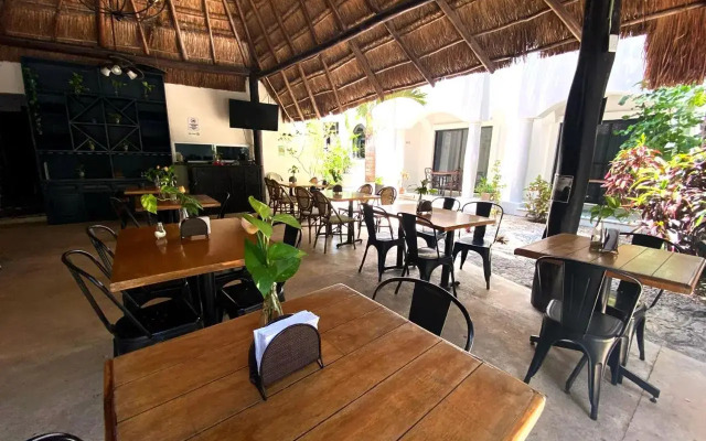 Hotel Hacienda Paradise
