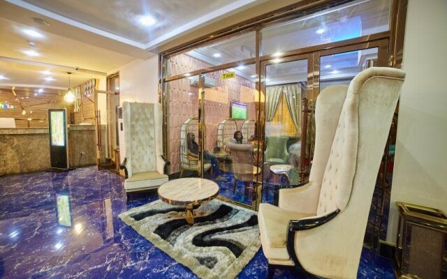 Corinthia Villa Hotel  Suites