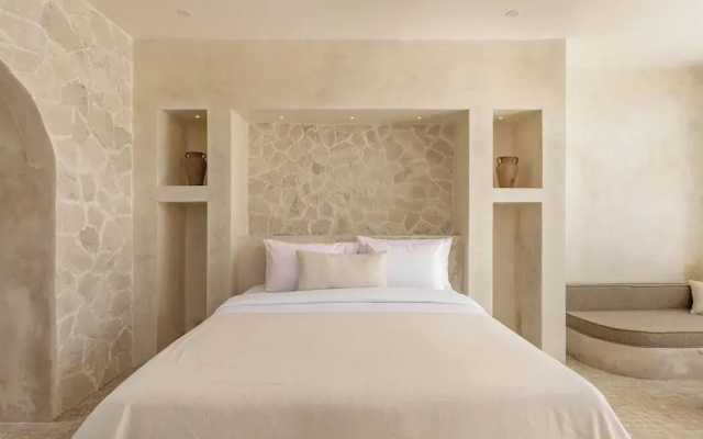 Bohemian 2BR Private Suites By Orivista