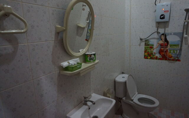 Phetphaylin Hotel