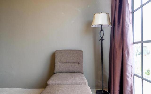 OYO 91252 Graceland Inn