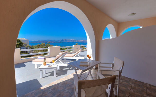 Akrotiri Apartments