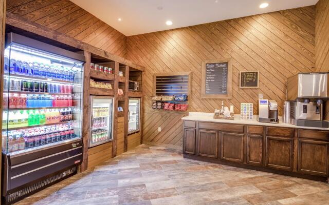 DoubleTree by Hilton Huntington