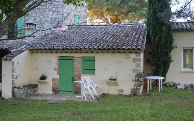 Les loups dans la bergerie