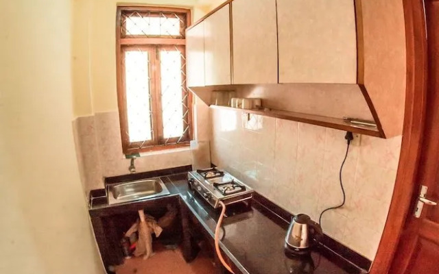 Showstopper Apartments 1 BHK Pool View