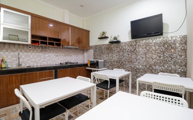Taya Yumi Residence