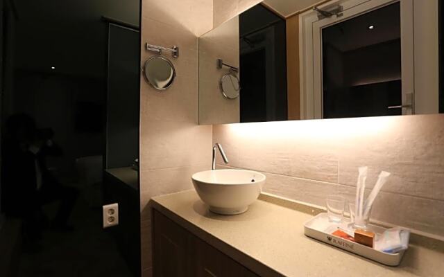 Gangneung Raffine Hotel