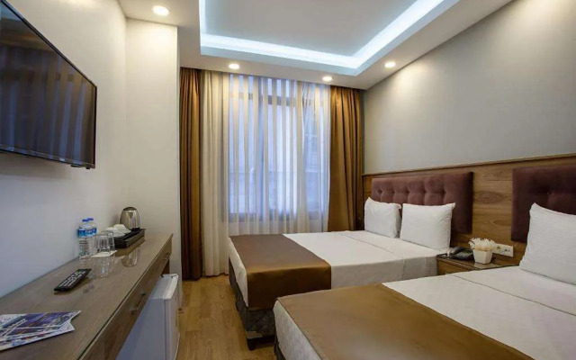 West Palace Hotel