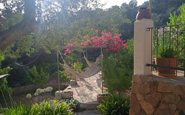 Ses Alzines Apartamento integrado en Casa Rural Habitada