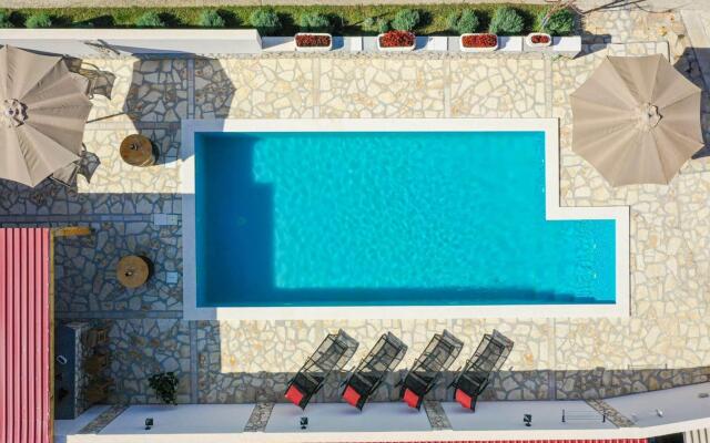 Charming Villa in Poličnik with Swimming Pool