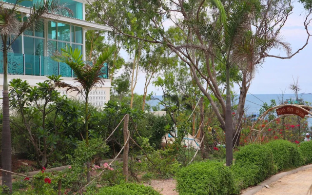 Ta Yai Beach Resort