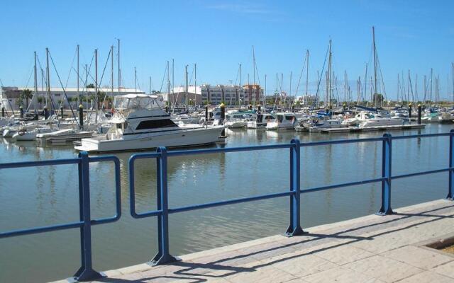 Apartamentos Playamarina