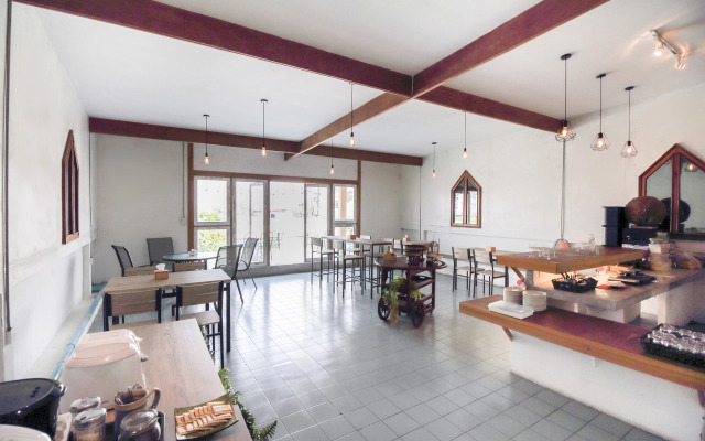 Na Banglampoo Hotel