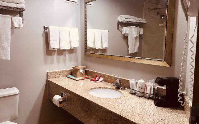 SureStay Plus Hotel by Best Western Greenwood