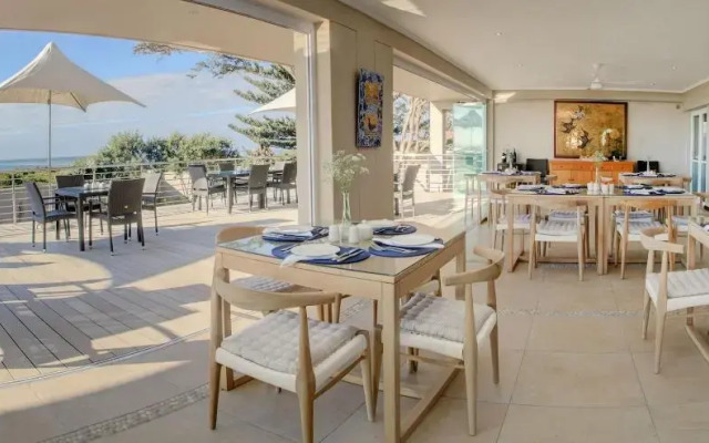 Abalone Guest Lodge