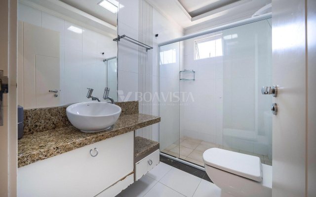 Aluguel Cobertura 4 Suítes Vista Mar Jacuzzi Bombas Sc