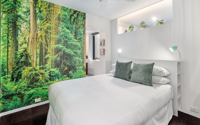 Sleek & Central 2-bed Apartment in Melbourne – Guest Rooms – Melbourne