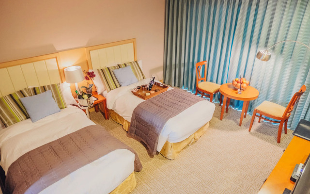 AVA Hotel Jeju Hamdeok