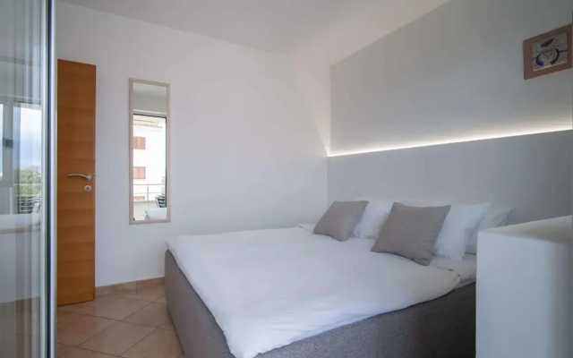Rovinj Seaside Apartment for 3