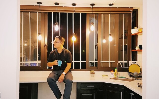 Ha Noi Unique Railway Homestay