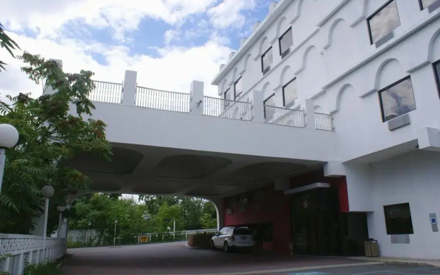 Raritan Hotel