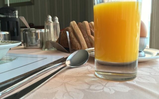 Ivydene Guest House