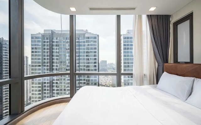 The Emerald Suites at Landmark 81