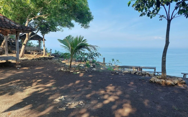 Bukit Shoka Top View Camp
