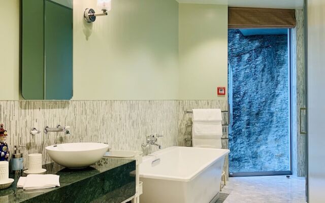Lanah Residence