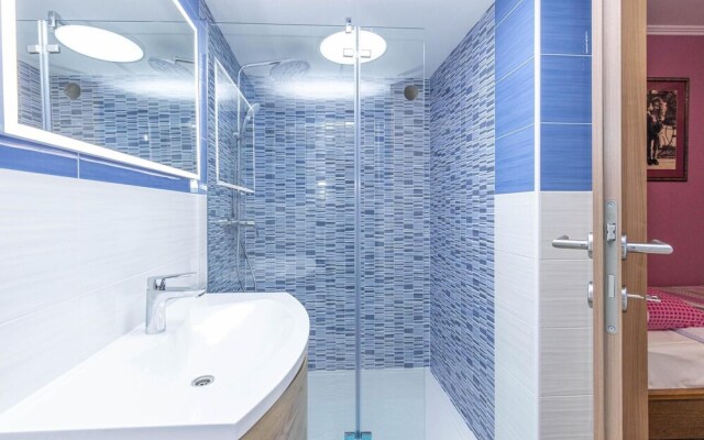 Awesome Home in Klenovica With Wifi and 2 Bedrooms