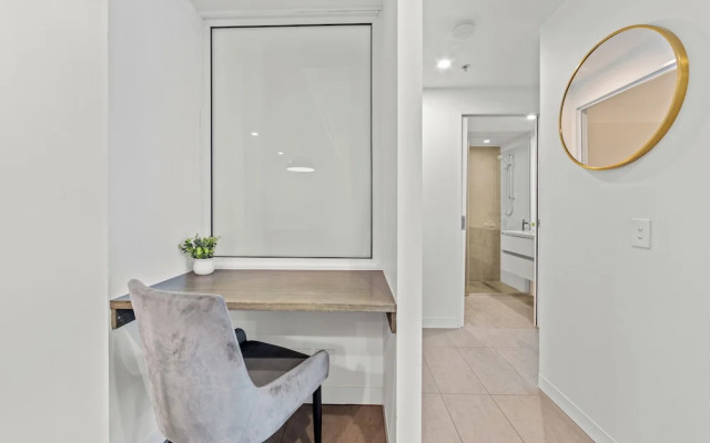 Trafalgar Lane Apartments by CLLIX