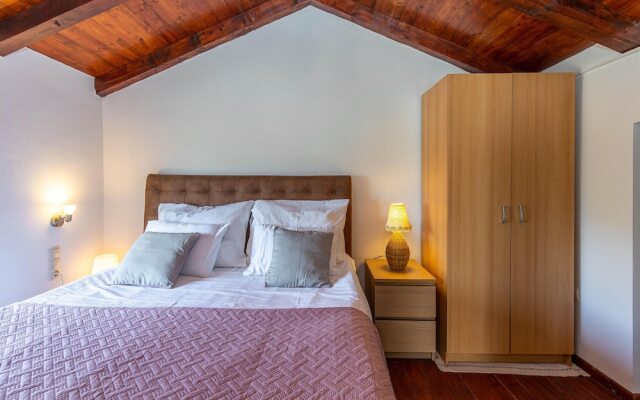 Beautiful Home in Crikvenica With Wifi, 2 Bedrooms and Jacuzzi