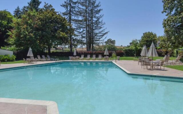 40% OFF Spectacular 1BD Suite inside Silverado