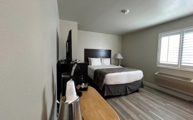Four Sevens Motel