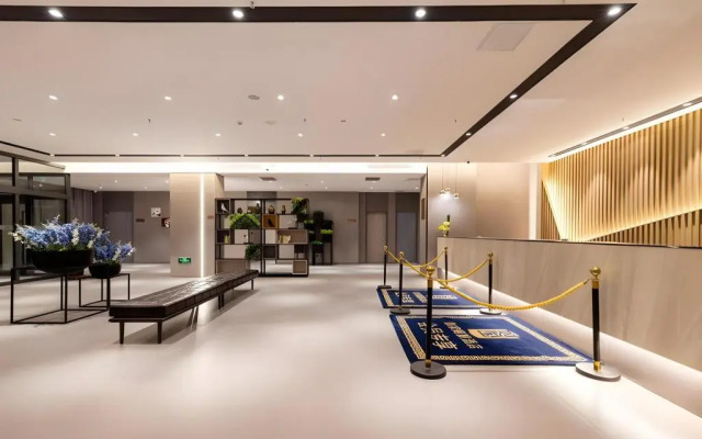 Homeinn Selected Hotel (Anshan Steel West station  Material Market)