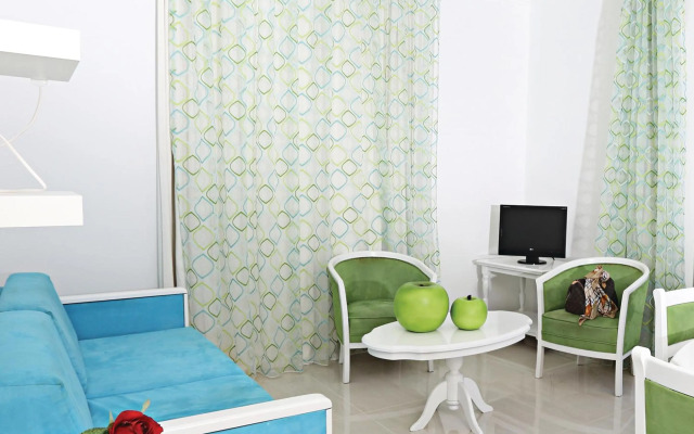 Marlita Beach Hotel Apartments